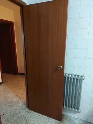 Puerta interior madera vintage