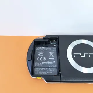 Sony PSP 1004 Nera con Cavo