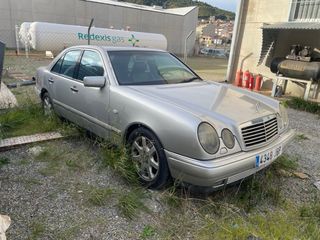 Mercedes-Benz Clase E300 TurboDiésel