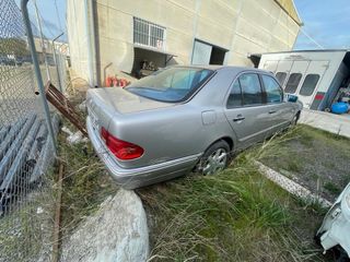 Mercedes-Benz Clase E300 TurboDiésel