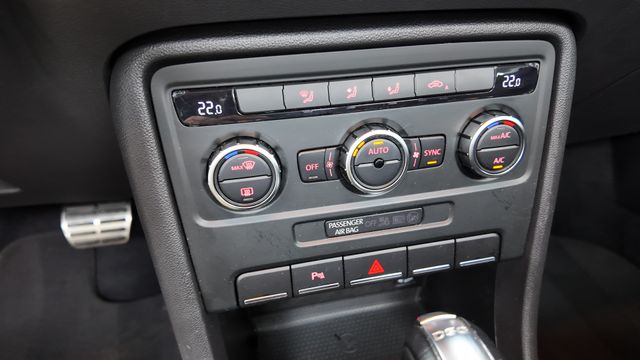 VOLKSWAGEN Beetle Cabrio 2.0 TSI DSG Sport