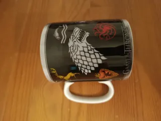 Taza Juego de Tronos León y Rosa