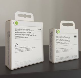 NUOVI Apple Cavo 1M Lightning + Caricatore 2026