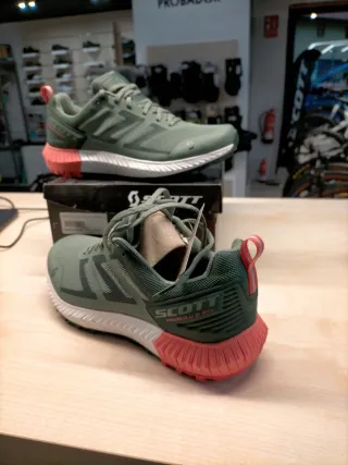 Zapatillas Scott Mujer Running Gore-Tex Verde/Rosa