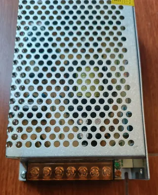 Fuente alimentación S-100-24