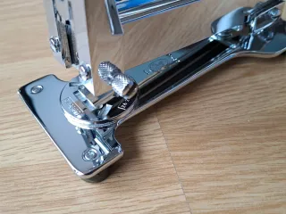 Grapadora El Casco M35 Cromada