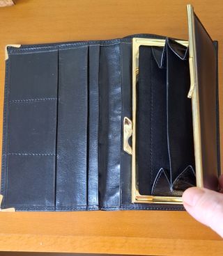 Cartera/Monedero en piel negro.