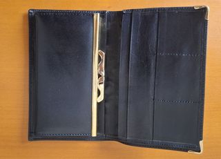 Cartera/Monedero en piel negro.