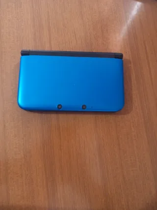 Nintendo 3DS XL + Cargador