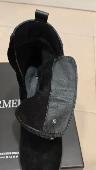 Botines Carmela Negros con Hebillas