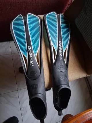 Aletas Tribord Azul y Negro