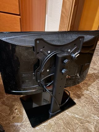 LG Monitor TV con Soporte