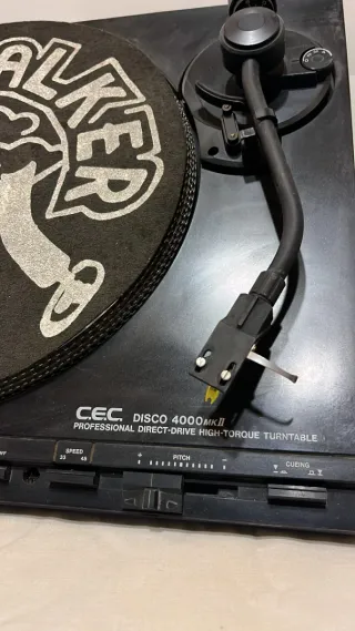 Tocadiscos CEC Profesional Negro