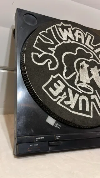 Tocadiscos CEC Profesional Negro