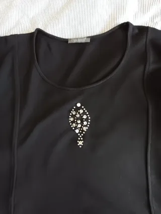 Maglia Olga Adami nera con perline