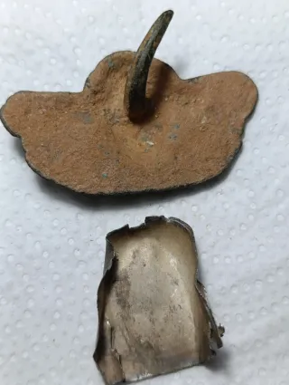 Religioso antiguo colgante y funda