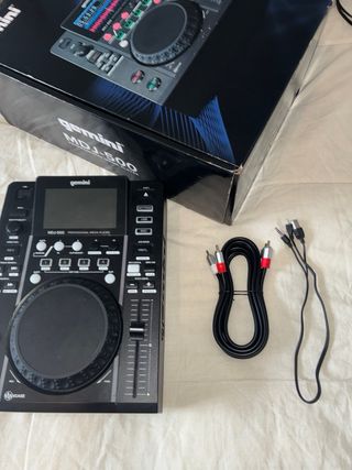 Controladora DJ Gemini MDJ-500 USB