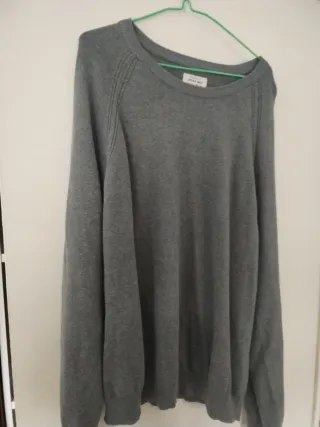 Jersey gris cuello redondo