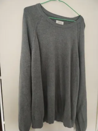 Jersey gris cuello redondo