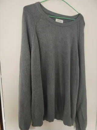 Jersey gris cuello redondo