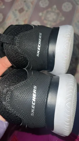 Zapatillas Skechers Talla 41 (3 puestas)