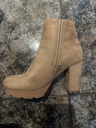 Botines tacón plataforma beige
