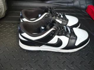 Nike Dunk Blancas y Negras