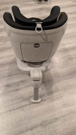 Silla coche Britax Römer Dualfix.