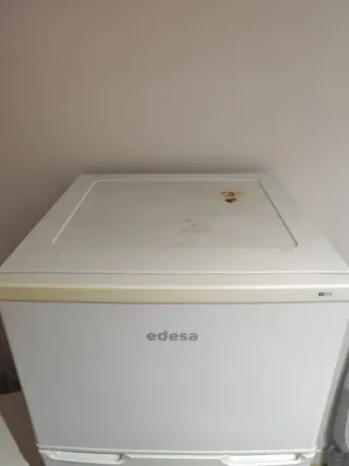 Frigorífico Edesa blanco mediano