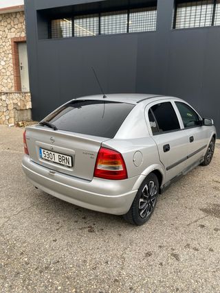 Opel Astra 2001