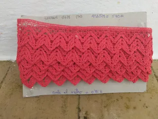 Punta de encaje Rojo