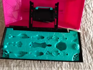 Estuche Ataúd Monster High Rosa