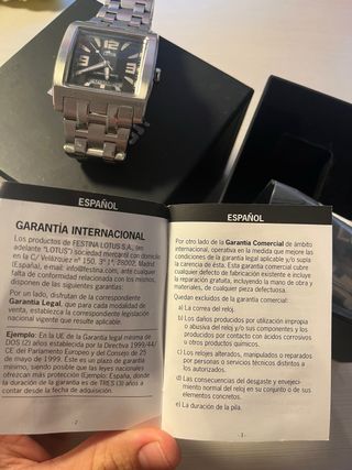 Reloj Lotus Negro y Plateado