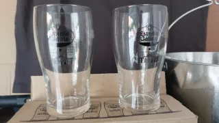 Lote Estrella Galicia: Camiseta, Vasos y Cubo