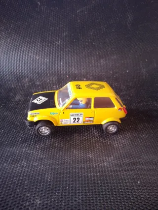 Coche Scalextric Renault R5 Copa Elf 1:32
