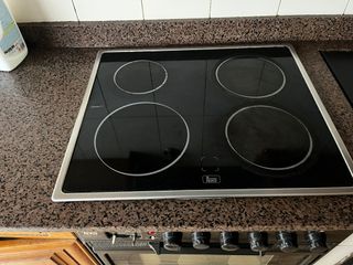 URGE VENTA Vitrocerámica y Horno TEKA