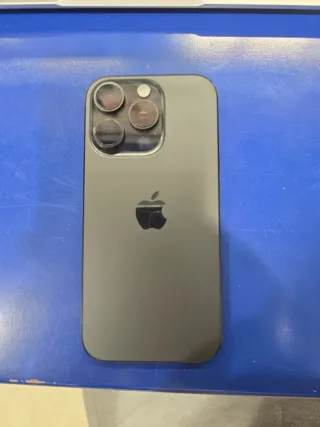 iPhone 16 Pro 128GB Negro/Dorado