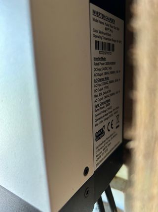 Inversor Cargador Huber 3000W 24V utilizado 3 años