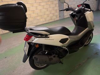 Yamaha N Max 125 ABS Scooter Plata/Blanco