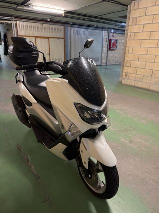 Yamaha N Max 125 ABS Scooter Plata/Blanco