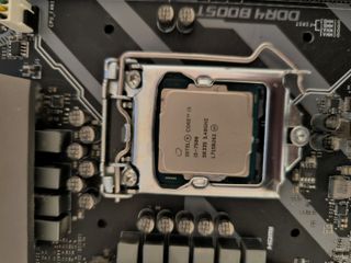 MSI Z270 Tomahawk + Intel i5-7500 + 16GB RAM