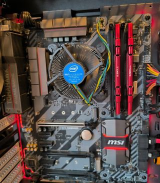 MSI Z270 Tomahawk + Intel i5-7500 + 16GB RAM