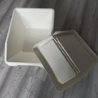 Caja grande de plástico Ikea blanca