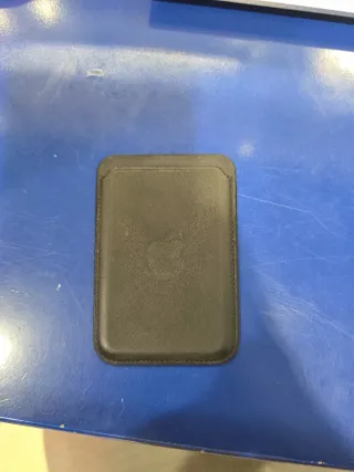 Funda Magsafe Beats iPhone 16 Pro Max + cartera