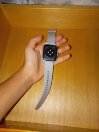 Reloj Inteligente Gris