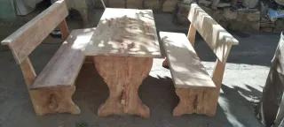 Set di 4 tavoli e panche in legno