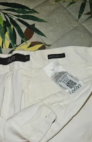 Pantaloni uomo bianchi