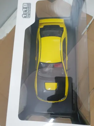 Coche Solido Subaru Impreza WRX STI Amarillo