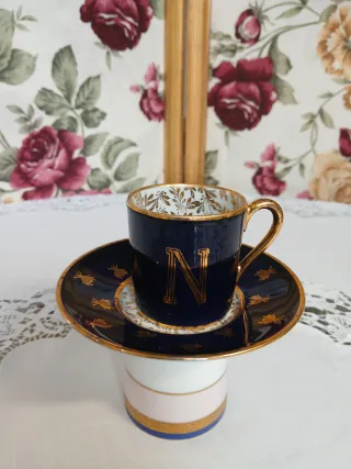 Taza y platillo porcelana Limoges. Napoléon III.