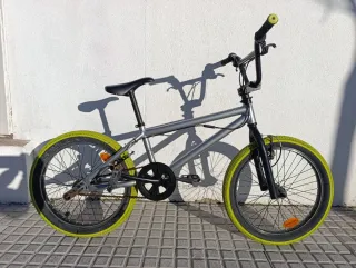 Bicicleta BMX Decathlon